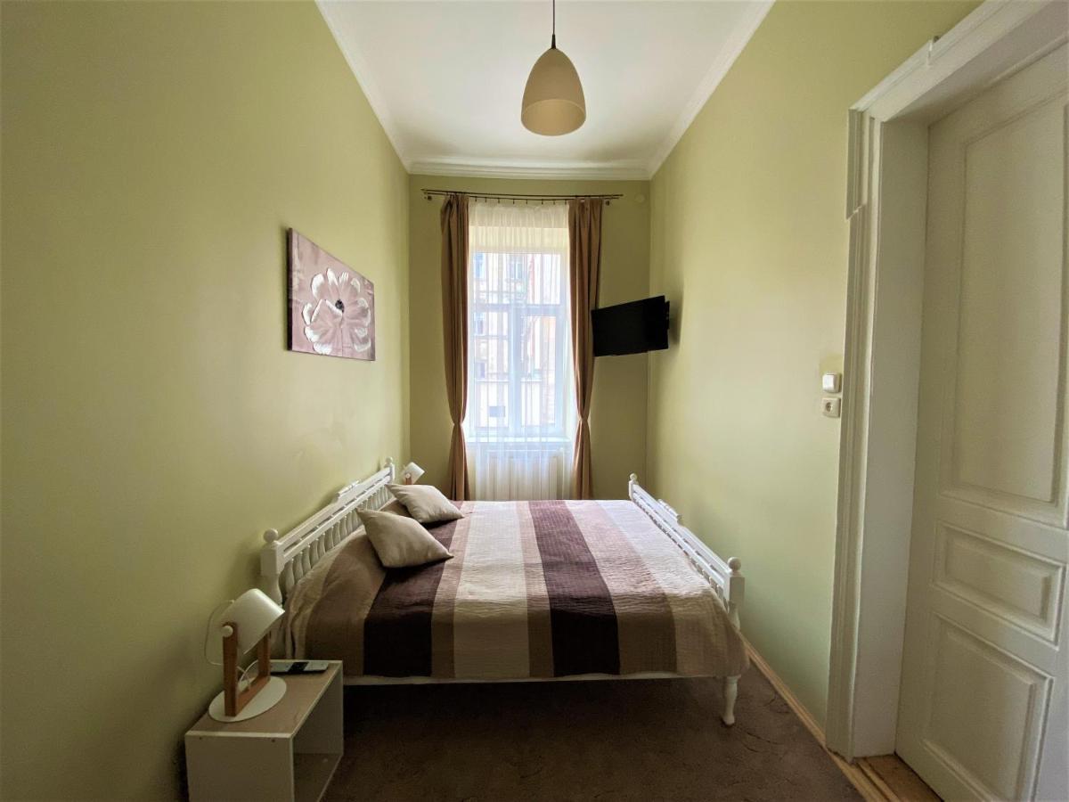 Glorious Apartment Near The Old City Lviv Dış mekan fotoğraf